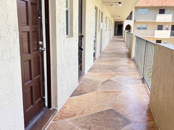 6300 S Falls Cir Dr 313, Lauderhill FL 33319