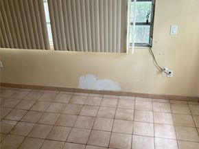 1538 NW 15th Ave, Miami FL 33125