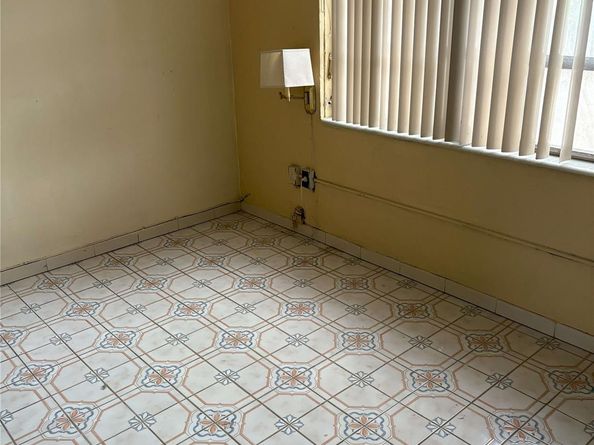 1538 NW 15th Ave, Miami FL 33125