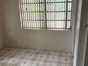 1538 NW 15th Ave, Miami FL 33125