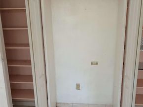 1538 NW 15th Ave, Miami FL 33125