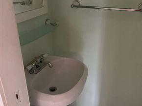 1538 NW 15th Ave, Miami FL 33125