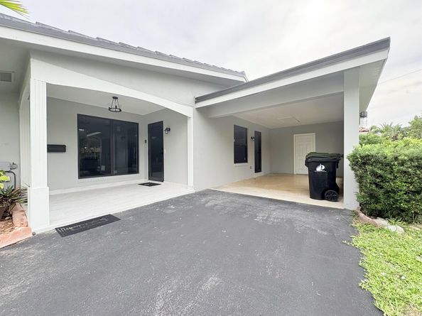 2021 NE 59th Place, Fort Lauderdale FL 33308