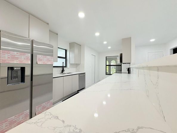 2021 NE 59th Place, Fort Lauderdale FL 33308