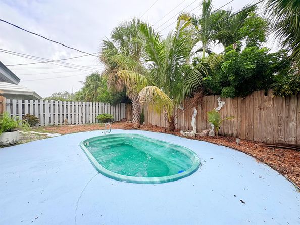2021 NE 59th Place, Fort Lauderdale FL 33308