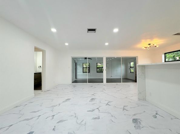 2021 NE 59th Place, Fort Lauderdale FL 33308