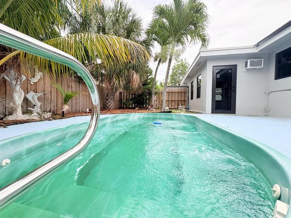 2021 NE 59th Place, Fort Lauderdale FL 33308
