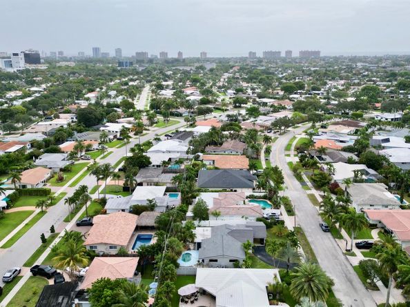 2021 NE 59th Place, Fort Lauderdale FL 33308