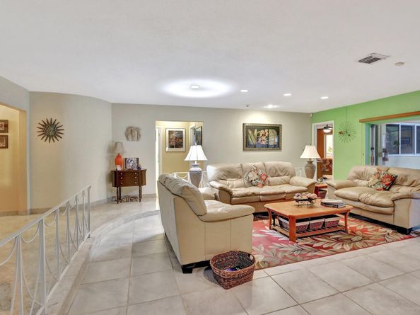 321 El Dorado Pkwy, Plantation FL 33317
