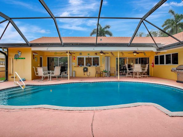 321 El Dorado Pkwy, Plantation FL 33317