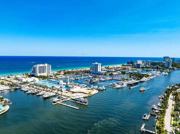 324 Riviera Isle Dr, Fort Lauderdale FL 33301