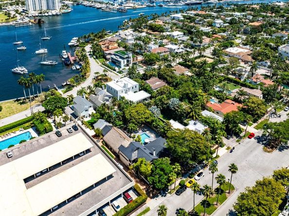 324 Riviera Isle Dr, Fort Lauderdale FL 33301