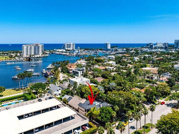 324 Riviera Isle Dr, Fort Lauderdale FL 33301