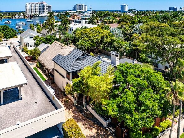 324 Riviera Isle Dr, Fort Lauderdale FL 33301