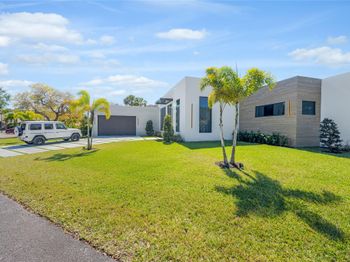 1000 SW 93rd Ave