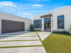 1000 SW 93rd Ave, Plantation FL 33324