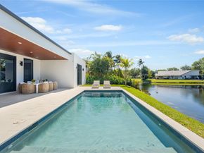 1000 SW 93rd Ave, Plantation FL 33324