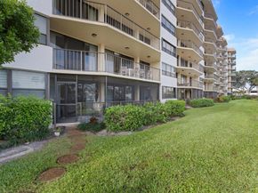 899 Jeffery Street 112, Boca Raton FL 33487