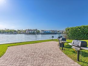 899 Jeffery Street 112, Boca Raton FL 33487