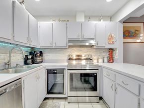 4582 Holly Lake Drive, Lake Worth FL 33463
