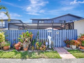 4582 Holly Lake Drive, Lake Worth FL 33463