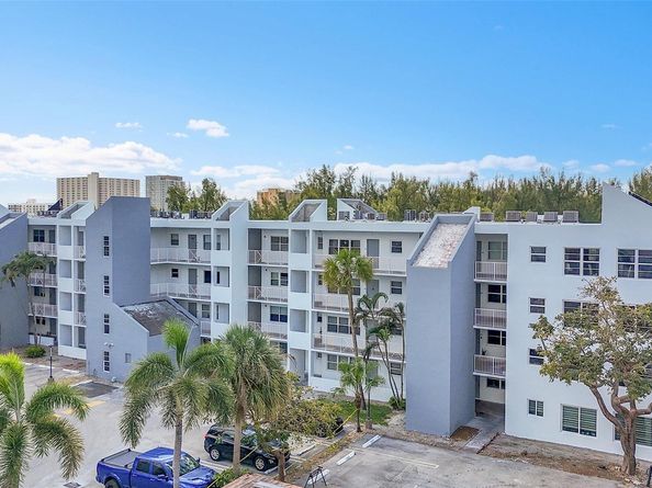 2860 NE 14th Street Cswy D401, Pompano Beach FL 33062