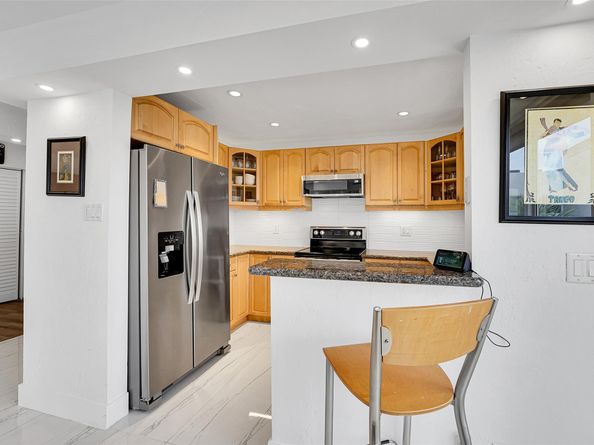 2860 NE 14th Street Cswy D401, Pompano Beach FL 33062