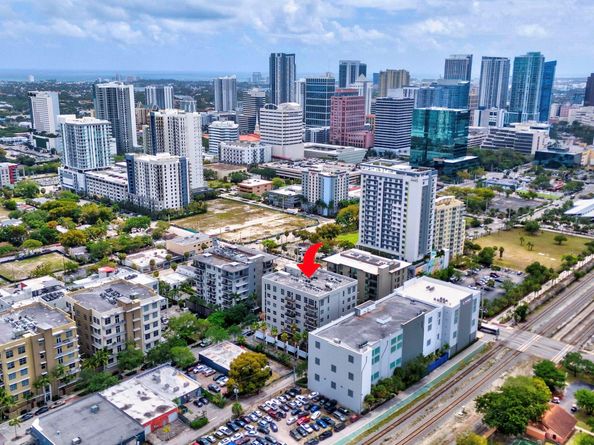 411 NW 1st Ave 704, Fort Lauderdale FL 33301