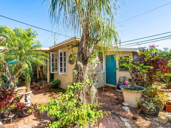 728 Avon Road, West Palm Beach FL 33401