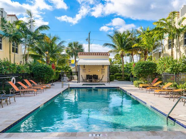 3620 S Dixie Highway 240, West Palm Beach FL 33405