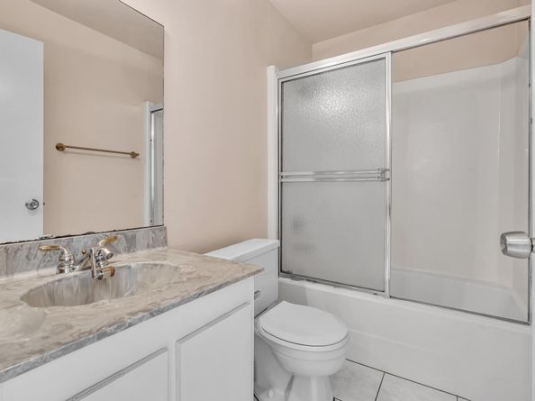 22124 Palms Way 206, Boca Raton FL 33433