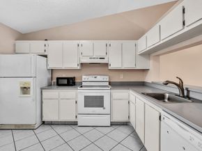 22124 Palms Way 206, Boca Raton FL 33433