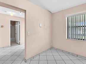 22124 Palms Way 206, Boca Raton FL 33433