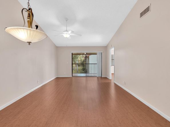 22124 Palms Way 206, Boca Raton FL 33433