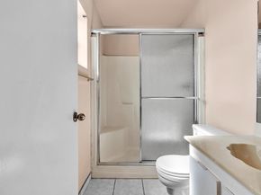 22124 Palms Way 206, Boca Raton FL 33433