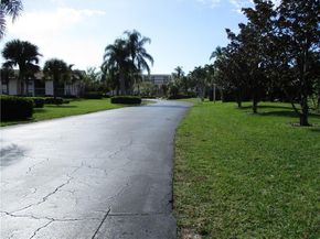 22124 Palms Way 206, Boca Raton FL 33433