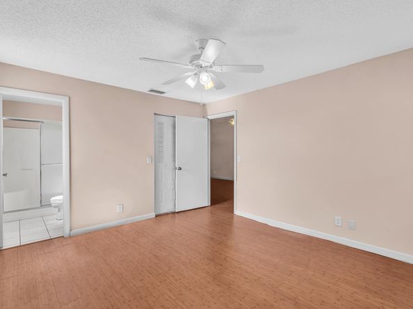 22124 Palms Way 206, Boca Raton FL 33433