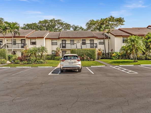 22124 Palms Way 206, Boca Raton FL 33433