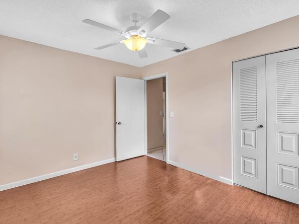 22124 Palms Way 206, Boca Raton FL 33433