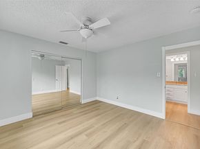 1480 SW 66th Ter, Plantation FL 33317