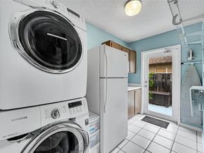 1480 SW 66th Ter, Plantation FL 33317