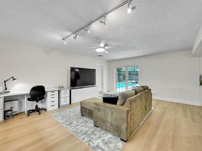 1480 SW 66th Ter, Plantation FL 33317