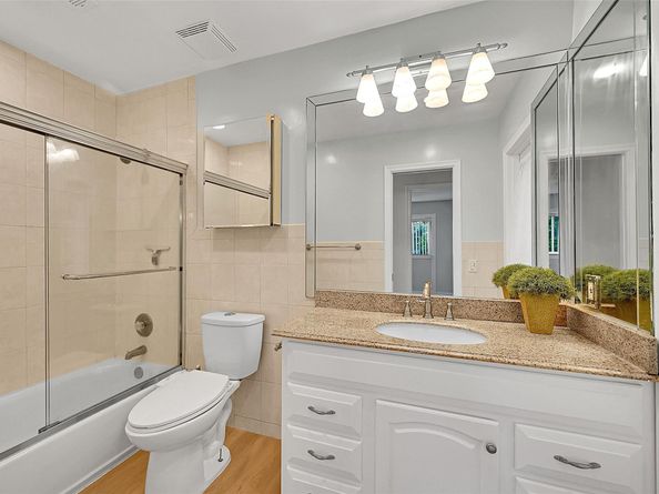 1480 SW 66th Ter, Plantation FL 33317