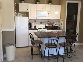 1480 SW 66th Ter, Plantation FL 33317