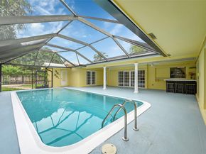 1480 SW 66th Ter, Plantation FL 33317