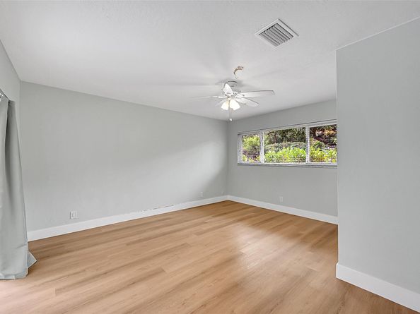 1480 SW 66th Ter, Plantation FL 33317