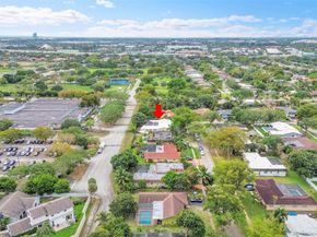 1480 SW 66th Ter, Plantation FL 33317
