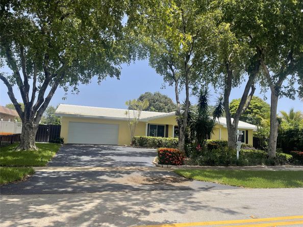 1480 SW 66th Ter, Plantation FL 33317