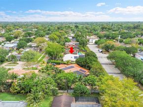 1480 SW 66th Ter, Plantation FL 33317