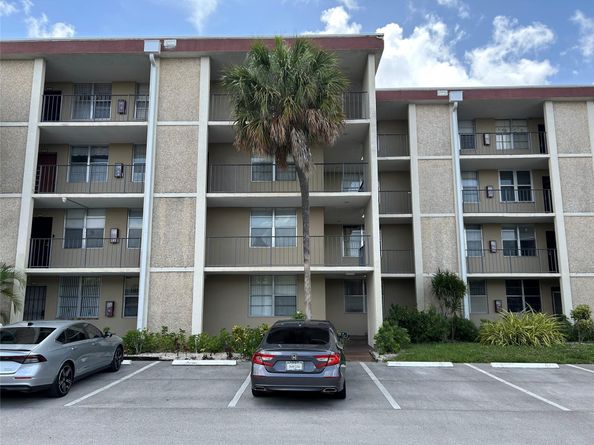2601 NW 48th Ter 143, Lauderdale Lakes FL 33313